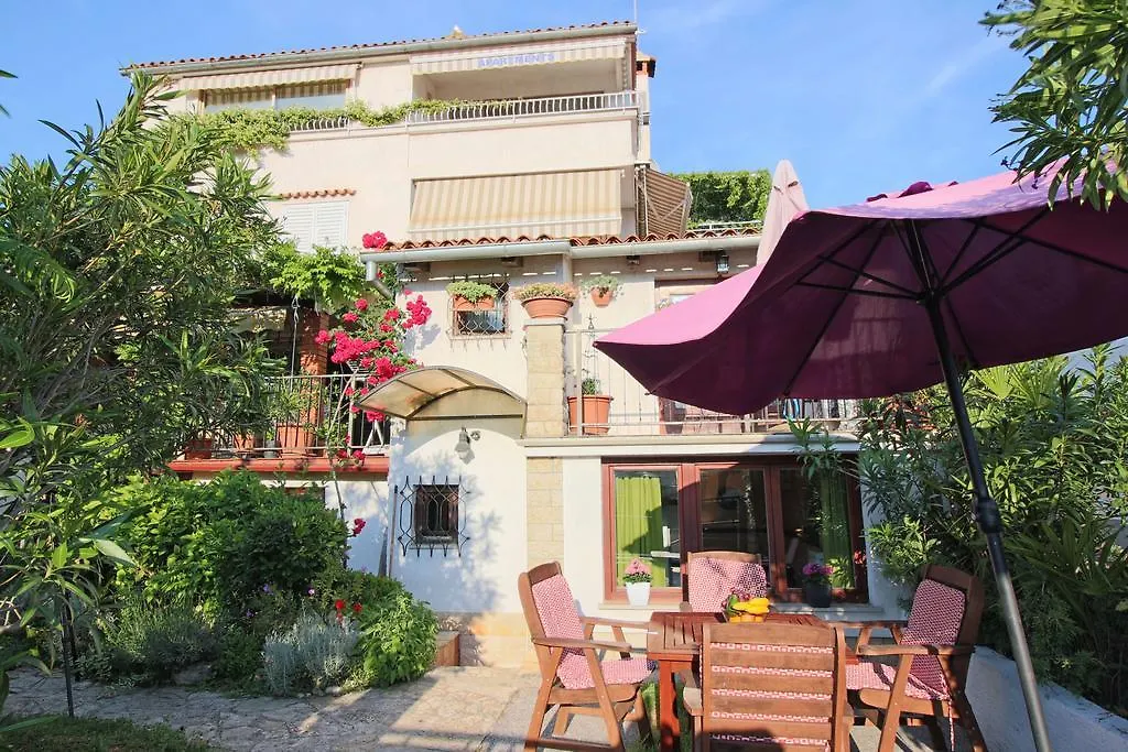 Apartments Nevija Rovigno
