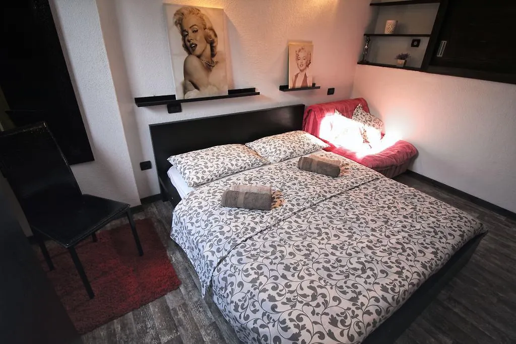 Apartments Nevija Rovigno
