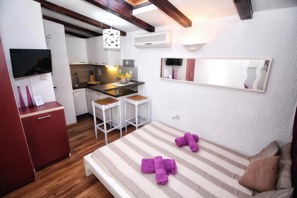 Apartments Nevija Rovigno